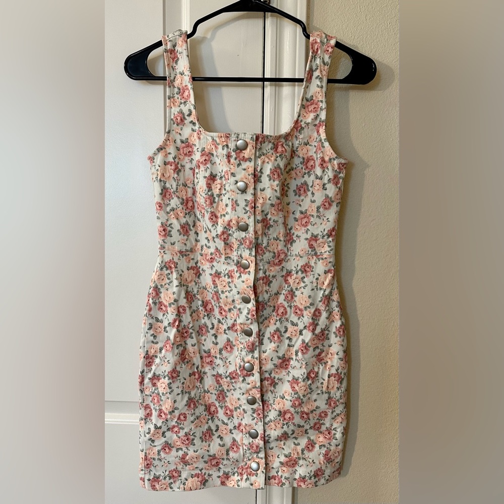 Forever 21 Woven Floral Dress